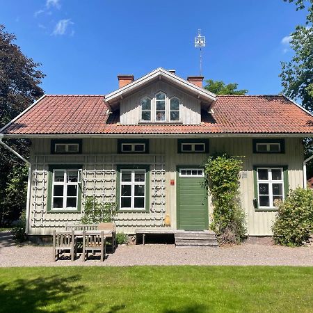 Aeppelgarden Bed and Breakfast Mariestads kommun Eksteriør billede